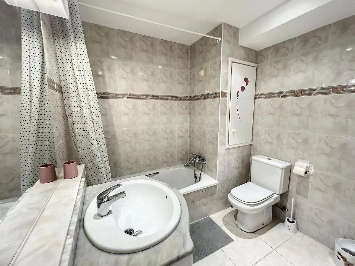 Isla De Roses 1-24 Apartment