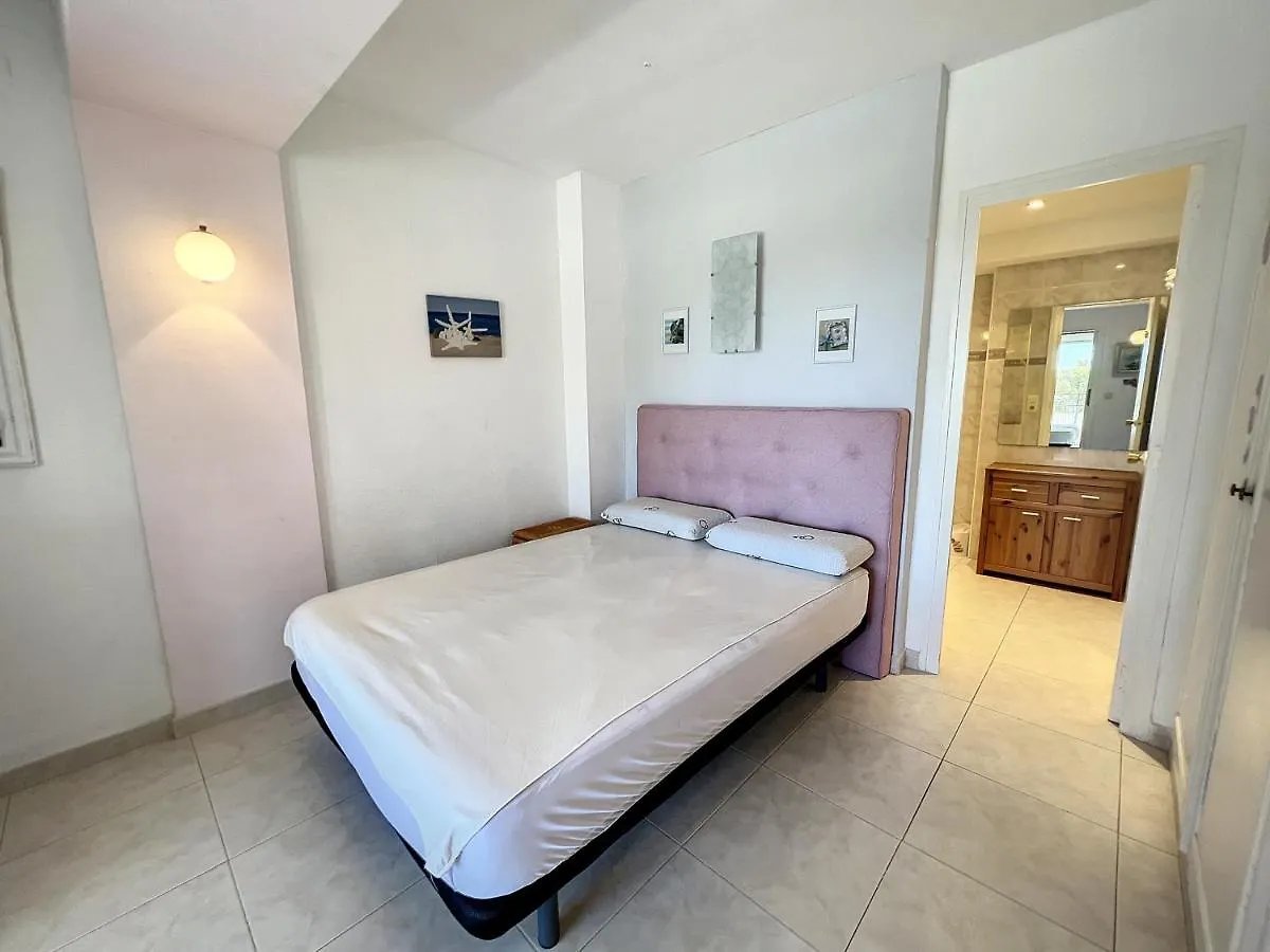 Isla De Roses 1-24 Apartment Spain